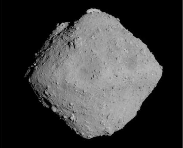 Οι Δρομείς της Hayabusa Στέλνουν τις Πρώτες Φωτογραφίες από τον Αστεροειδή