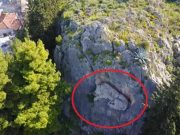 Το Γλυπτό του Κοιμώμενου Λέοντα στην Ελλάδα