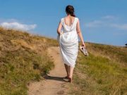 Τι Συμβαίνει στο Σώμα μας Όταν Περπατάμε Ξυπόλητοι