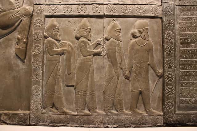 Οι Αρχαίοι Πέρσες Αναγνώριζαν Τρία Φύλα: Άνδρες, Γυναίκες και...