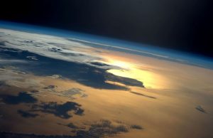 Γιατί πάνω από την Ελλάδα υπάρχει πάντα ένα φως; Η NASA προβληματίζεται