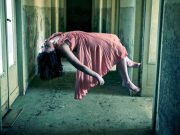 Ο Ανεξήγητος Θάνατος μίας Κοπέλας και τα Παράδοξα Γεγονότα που Ακολούθησαν