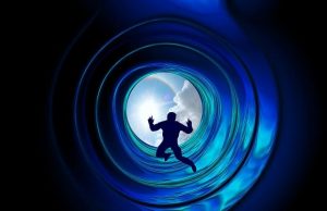 Η απόκοσμη χρονοπύλη στην Ανταρκτική που λέγεται ότι άνοιξε το 2012