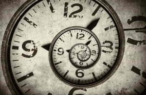 Ρώσοι Επιστήμονες Κατάφεραν να Γυρίσουν το Χρόνο Πίσω ΓΙΑ ΠΡΩΤΗ ΦΟΡΑ ρολόι σε σπείρα