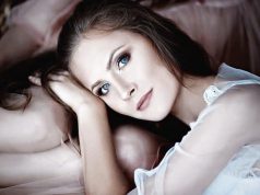 Ζώδια. Χαρακτηριστικά γνωρίσματα στα μάτια γυναίκα με τα μάτια επάνω μας