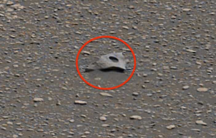 Κομμάτι Λαμαρίνας με Ολοστρόγγυλη Οπή Βρέθηκε στον Άρη! Μία Αδιαμφισβήτητη Απόδειξη ότι Κάποιοι την Έφτιαξαν!