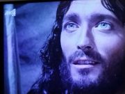 «Ο Ιησούς από τη Ναζαρέτ»: Το «Τρικ» του Τζεφιρέλι στο Βλέμμα του Πάουελ που Καθηλώνει «Ο Ιησούς από τη Ναζαρέτ», του Τζεφιρέλι