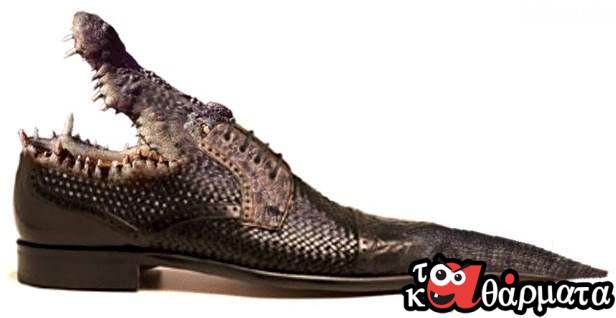 Ανέκδοτο: ο κυρ Κώστας αγόρασε καινούργια παπούτσια ετοιμάζετε να τα δείξει στην κυρά Φρόσω