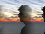 Η εξήγηση στο αν ακούμε το όνομά μας χωρίς κανείς να βρίσκεται κοντά μας, σε ένα περίεργο φαινόμενο που πολλοί έχουν ως εμπειρία