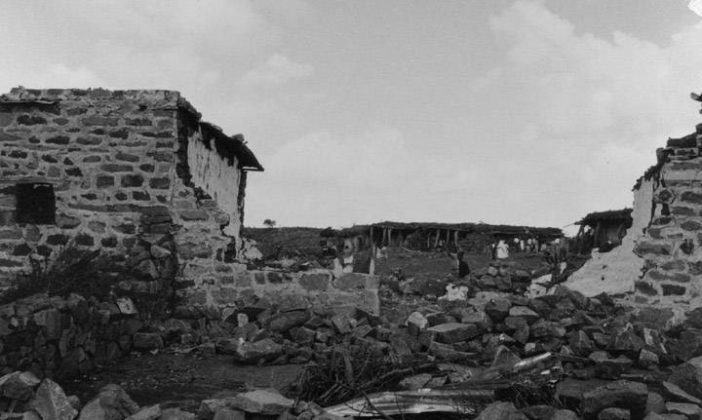 Το UFO που επιτέθηκε σε ένα χωριό καταστρέφοντας σπίτια, δέντρα, δρόμους και αφήνοντας νεκρούς