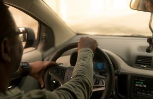 Ανέκδοτο: Πάει ένας να δώσει εξετάσεις για δίπλωμα οδήγησης