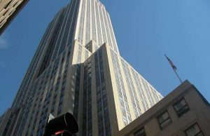 Γιατί ο Ροκφέλερ ήθελε μια αρχαία ελληνική στήλη