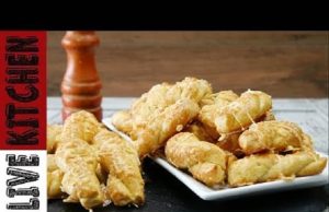 Αλμυρά Κουλουράκια της Γιαγιάς με τριμμένο τυρί Αλμυρά Κουλουράκια της Γιαγιάς με τριμμένο τυρί