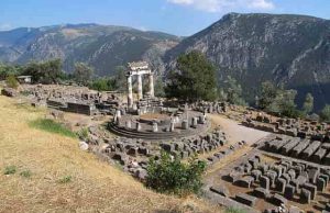 Δελφοί. Το «φωτεινότερο» σημείο του πλανήτη Γη Δελφοί. Το «φωτεινότερο» σημείο του πλανήτη Γη