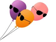 Ανέκδοτο: Ένας μικρός βλέπει προφυλακτικά και ρωτάει τον πατέρα του μπαλόνια με γυαλιά