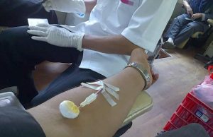 Αιμοδότης με «χρυσό αίμα». Το έδωσε 1.160 φορές