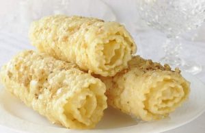 Συνταγή για Δίπλες Καλαματιανές παραδοσιακές δίπλες