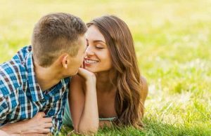 Παράνομο Ζευγάρι για Κάθε Ταίρι Συζύγων Παράνομο ζευγάρι στο γρασίδι