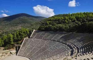 Επίδαυρος: Αναπάντεχη αρχαιολογική ανακάλυψη κτιρίου σφραγισμένο με τελετουργική πυρά αρχαίο θέατρο της Επιδαύρου