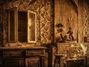 Μυστηριώδεις λιθοβολισμοί και φαντάσματα στον Πειραιά