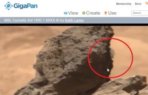 Πρόσωπο εξωγήινου που κρυφοκοιτάζει πίσω από βράχο στον Άρη σε επίσημη εικόνα της NASA, σύμφωνα με ισχυρισμούς (video)