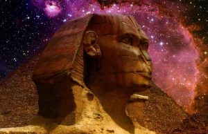 Η Σφίγγα της Αιγύπτου και η “σύνδεσή” της με την Ατλαντίδα Η Σφίγγα της Αιγύπτου με φόντο το διάστημα