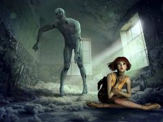 Το Κάμπινγκ της Κόλασης: Όντα χωρίς πρόσωπα εμφανίζονται την αυγή με δυσοίωνες προειδοποιήσεις