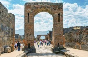 Πομπηία. Μυστικά της που έχουν έρθει στο φως Ερείπια στην αρχαία Πομπηία