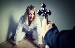 Εξορκισμός, οι Ρίζες του. Εξορκιστής, ο Ρόλος του Εξορκιστής και εξορκισμός σε μια δαιμονισμένη