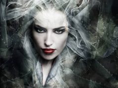 Πυθία και Μυστικά των Χρησμών της Πορτραίτο γυναίκας ως Πυθία