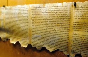 Χειρόγραφα Νεκράς Θάλασσας. Υιοί Φωτός-Σκότους Ένα από Τα Χειρόγραφα της Νεκράς Θάλασσας